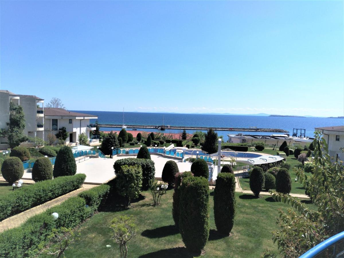 Baratero Vlas Marina Apartment Sveti Vlas Buitenkant foto