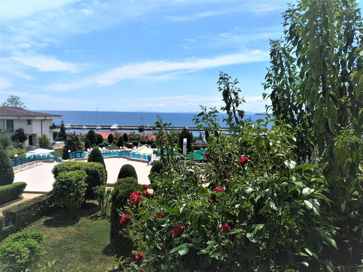Baratero Vlas Marina Apartment Sveti Vlas Buitenkant foto