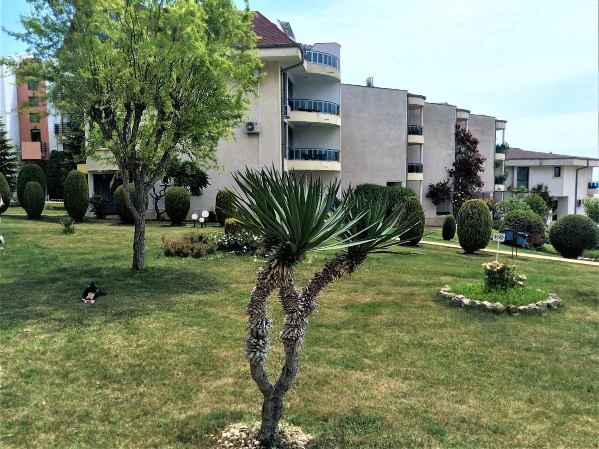 Baratero Vlas Marina Apartment Sveti Vlas Buitenkant foto