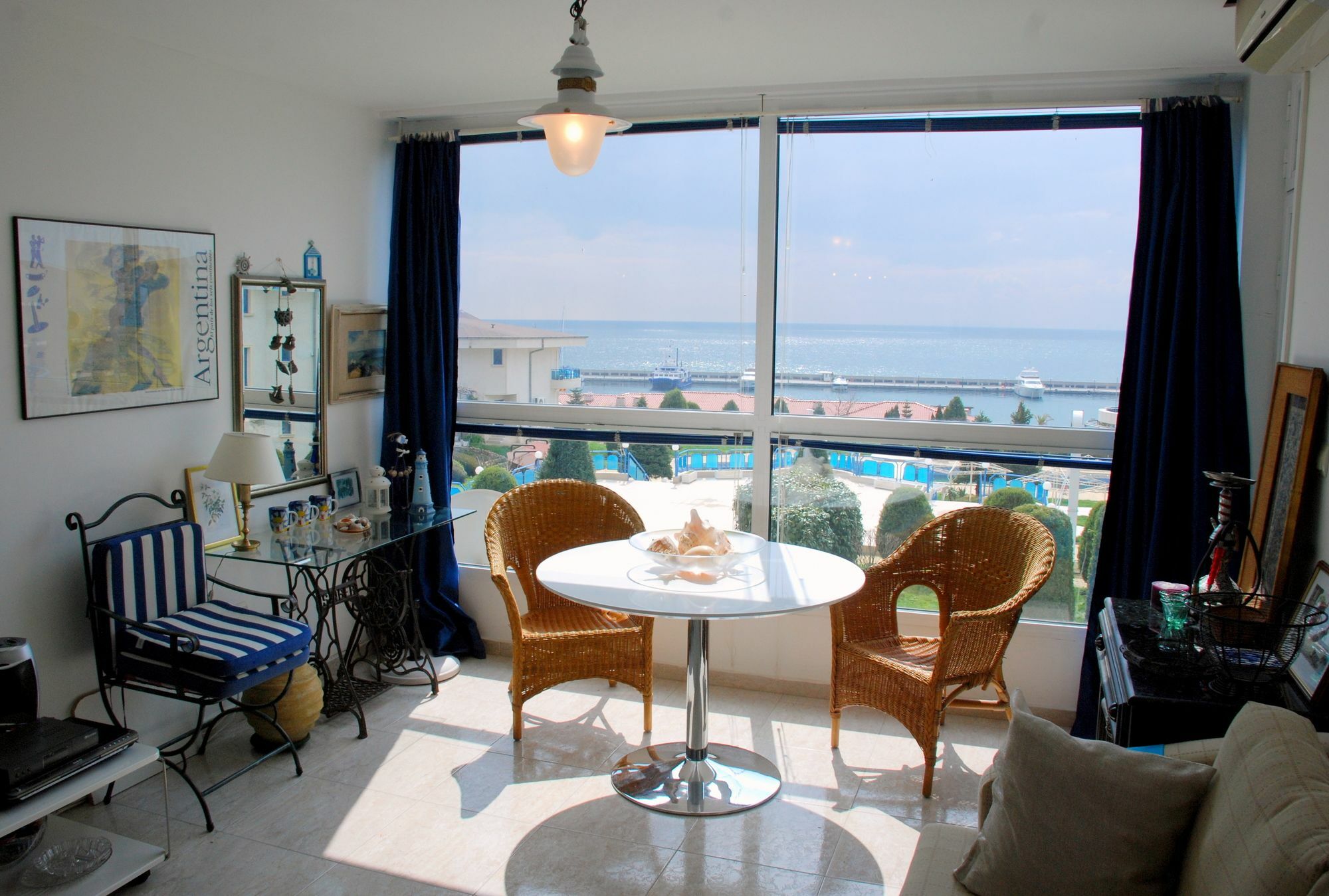 Baratero Vlas Marina Apartment Sveti Vlas Buitenkant foto
